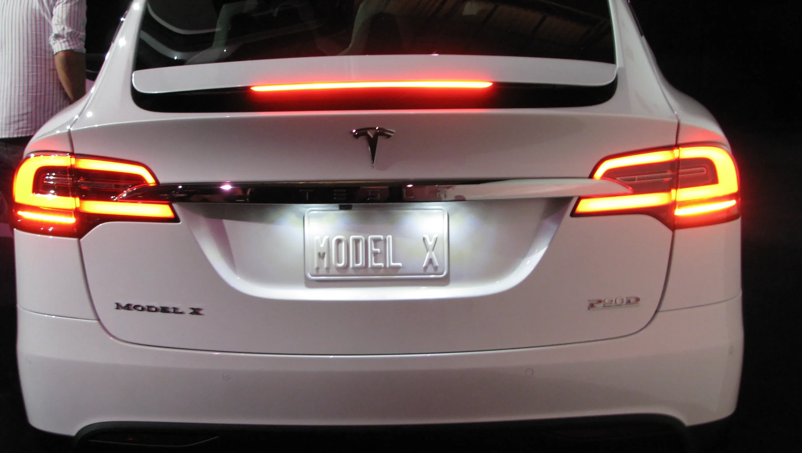 How to Turn On Emergency Lights on Tesla - How to Turn On Emergency Lights on Tesla - Vorlane