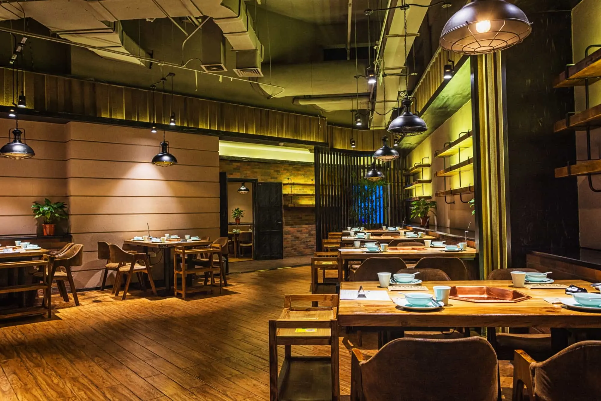 Restaurant Lighting Design - How To Choose The Right Restaurant Lighting Design - Vorlane